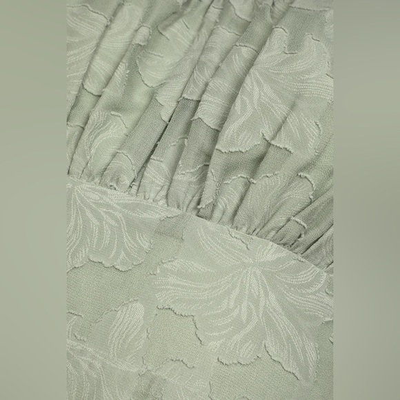 Lulus Sweet Sentiments Sage Green Jacquard Tiered Midi Dress size L - Picture 8 of 9